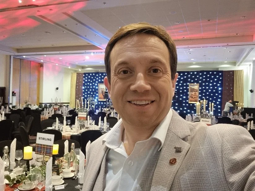 Matthew Garrett performing magic at Leonardo Hotel Milton Keynes