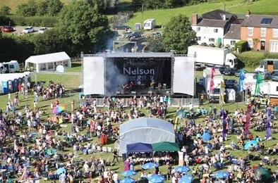 Matthew Garrett performing family magic at a Northamptonshire community event