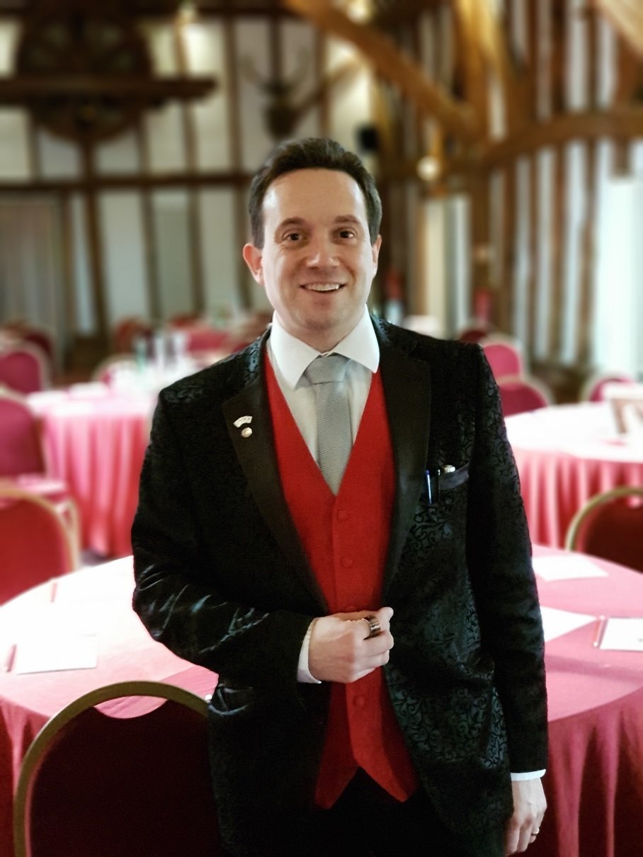 Matthew Garrett performing magic at Knebworth Barns Hertfordshire