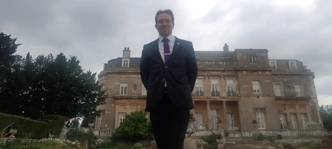 Matthew Garrett performing at Luton Hoo in Luton