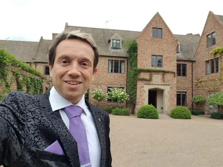 Matthew Garrett wedding magician at The Old Hall Ely Cambridgeshire