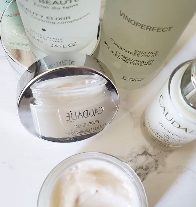 💫A new addition to the @caudalieus fam! #caudaliegiftedme me their new Vinoperfect Brightening Moisturizer*! I've been a long time fan of the brand and of the Vinoperfect line since the beginning of this IG and after using this a handful of times I'