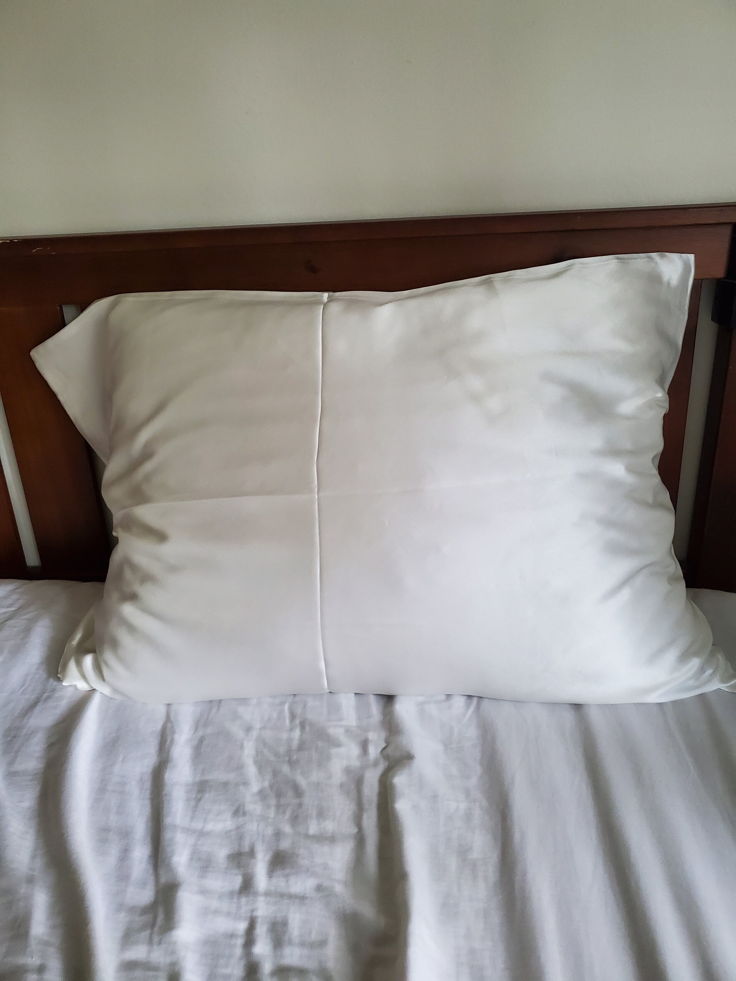 Quince Silk Pillowcase Comparisons 39 90 Worth It Beauty