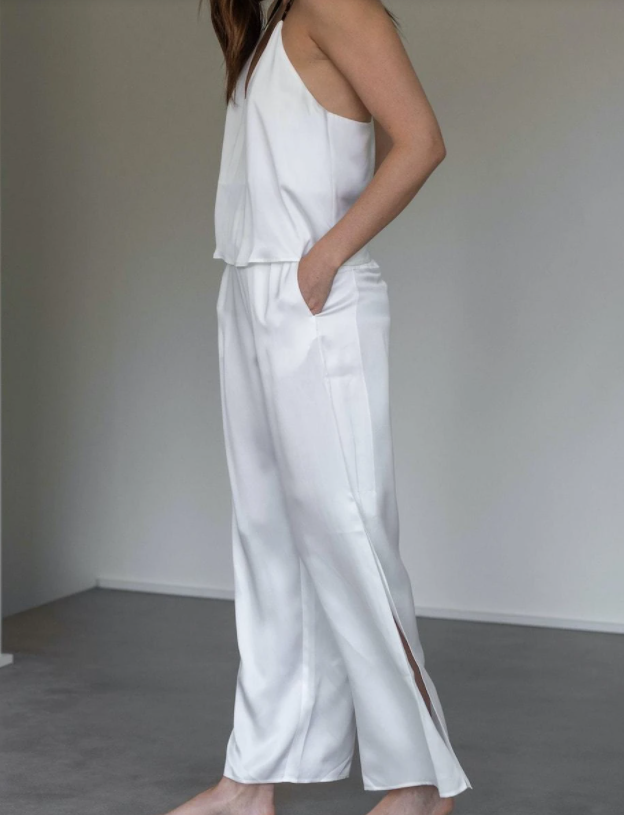 Lunya Silk Pant Set 238 Vs Quince Silk Pajama Set 119 90 Worth It Beauty Lunya Silk Pant Set 238 Vs Quince Silk Pajama Set 119 90 Worth It Beauty
