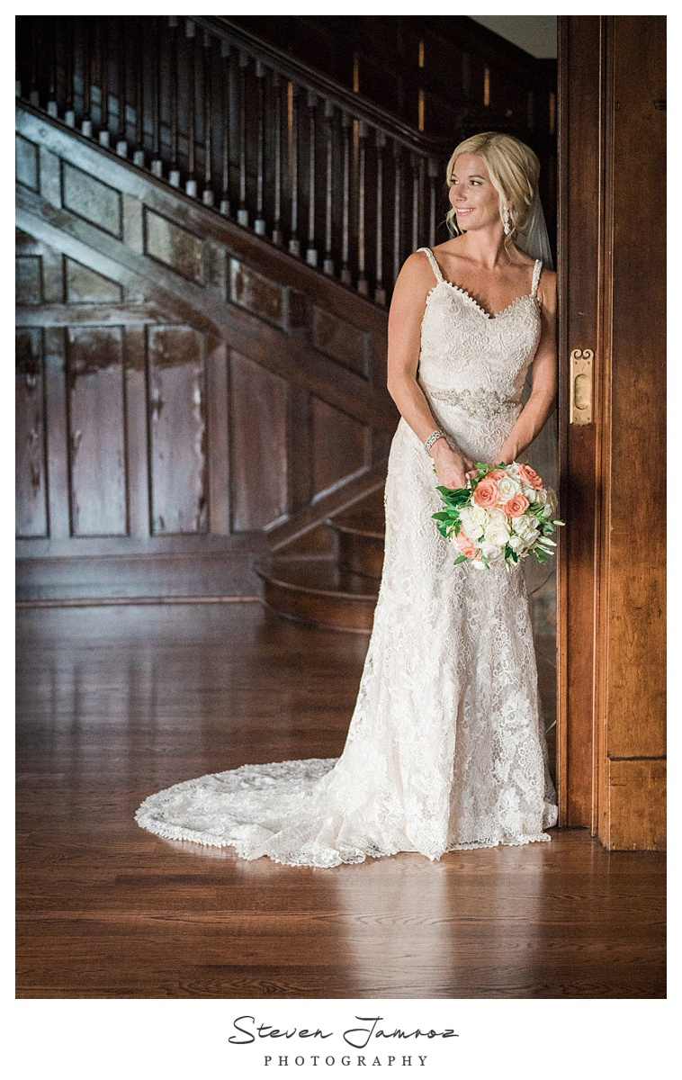 Mallory S River Forest Manor Bridal Portraits