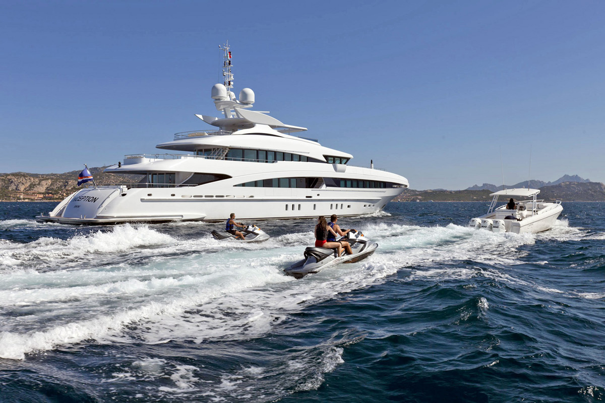Budget: 150,000 - 250,000 Size Range: 40m-60m / 131' - 197'