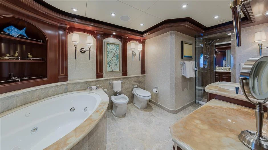 MasterBath.jpg