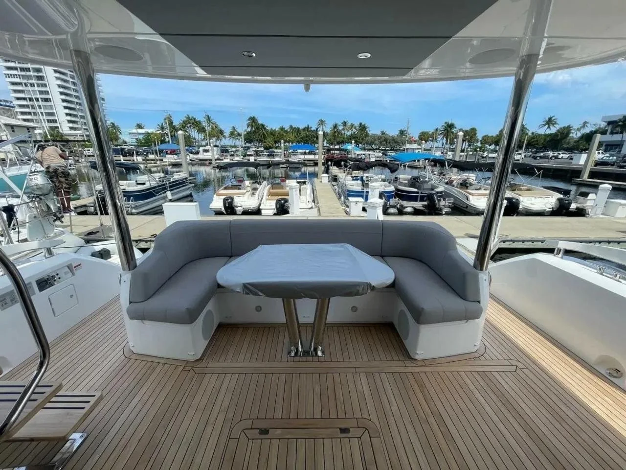 WhatsApp Image 2025-02-10 at 15.45.48 (1).jpeg