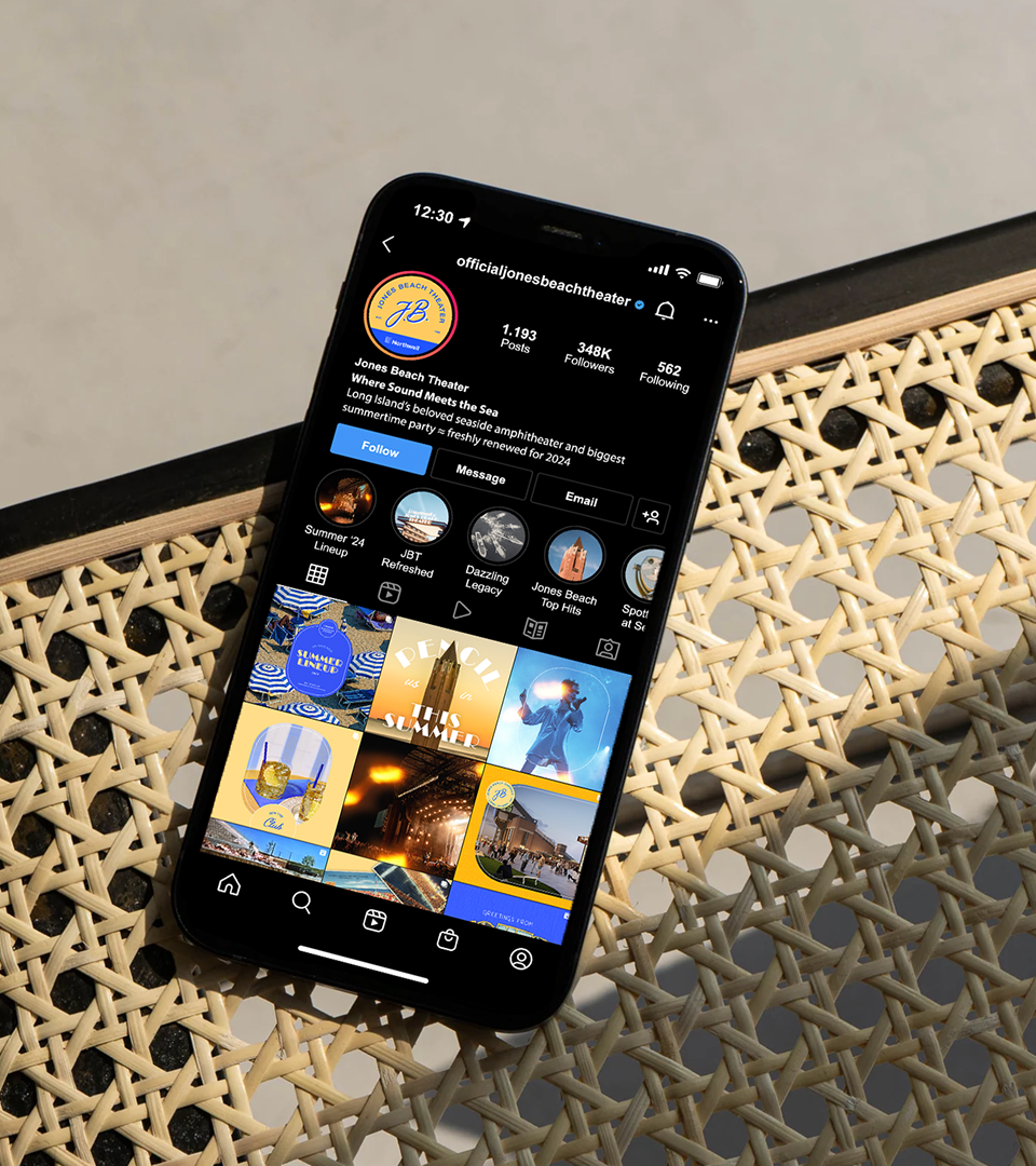 phone-wicker chair mock 1.png