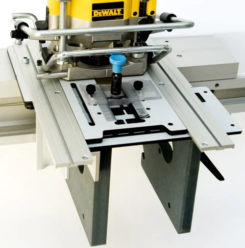 The Half-Blind dovetail template in action