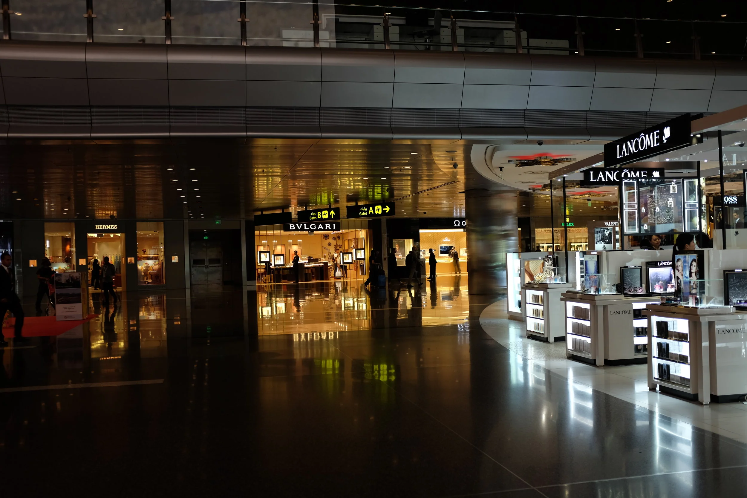 You can shop to your heart's content at 2 o'clock in the morning.&nbsp;