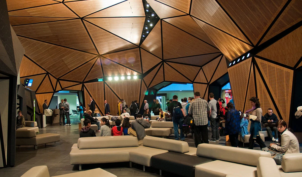 I haven't been to this lounge at the Wellington International Airport in New Zealand yet. But it's on the list (Phillip Capper).&nbsp;