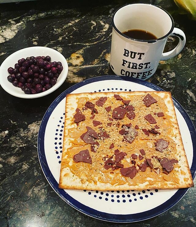 Before passover ends I had some matzah fun! I spread some peanut butter, sprinkled chocolate flakes (leftover from chocolate covered matzah) and hemp seeds. Pretty incredible and great mid day fuel! I hope everyone is staying safe and well ❤️#matzah 