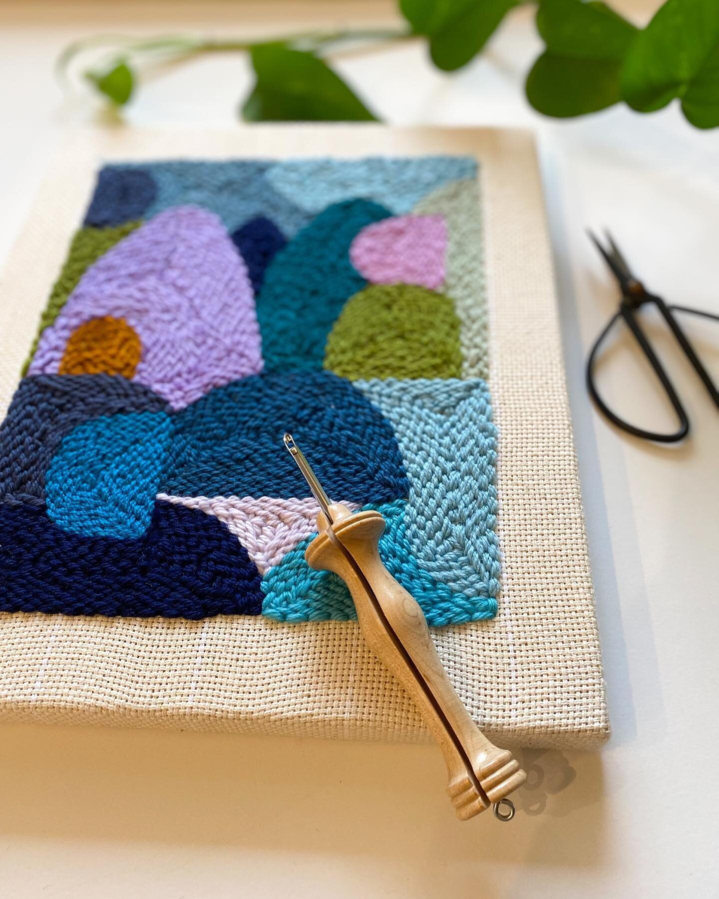 Looking forward to this Saturday&rsquo;s contemporary punch needle workshop at Perfect Pear Workshops! 🙌💕🙌 
⠀⠀⠀⠀⠀⠀⠀⠀⠀
We will be using punch needle frames with either linen or monks cloth, the Oxford punch needle and my favourite Australian merino