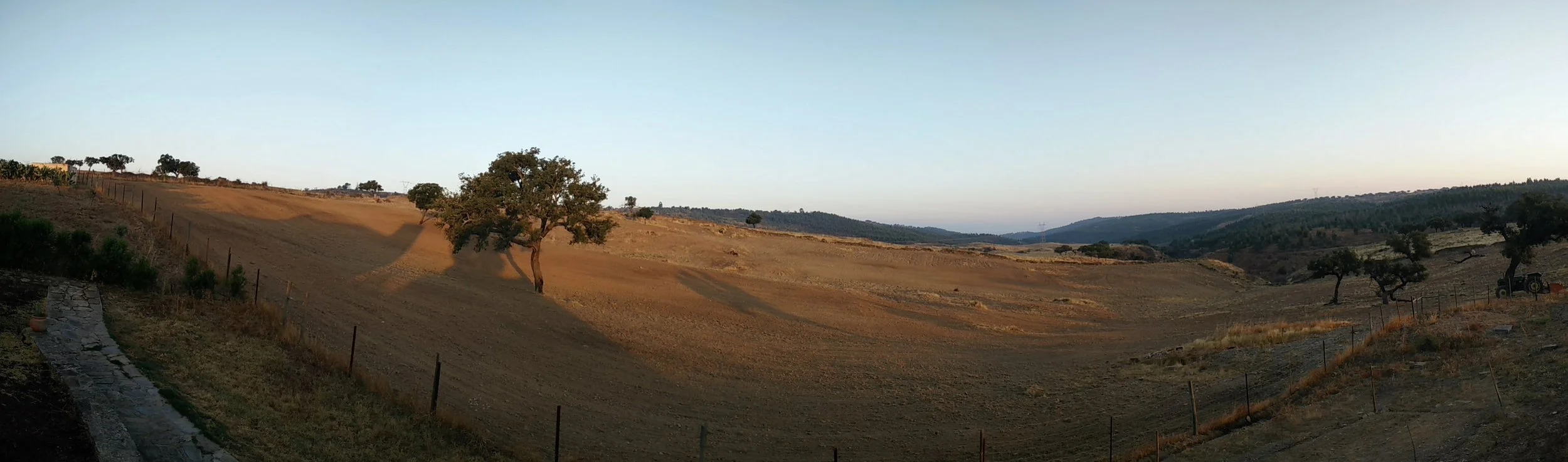 Background - Lagar do Clavijo pg1.jpg