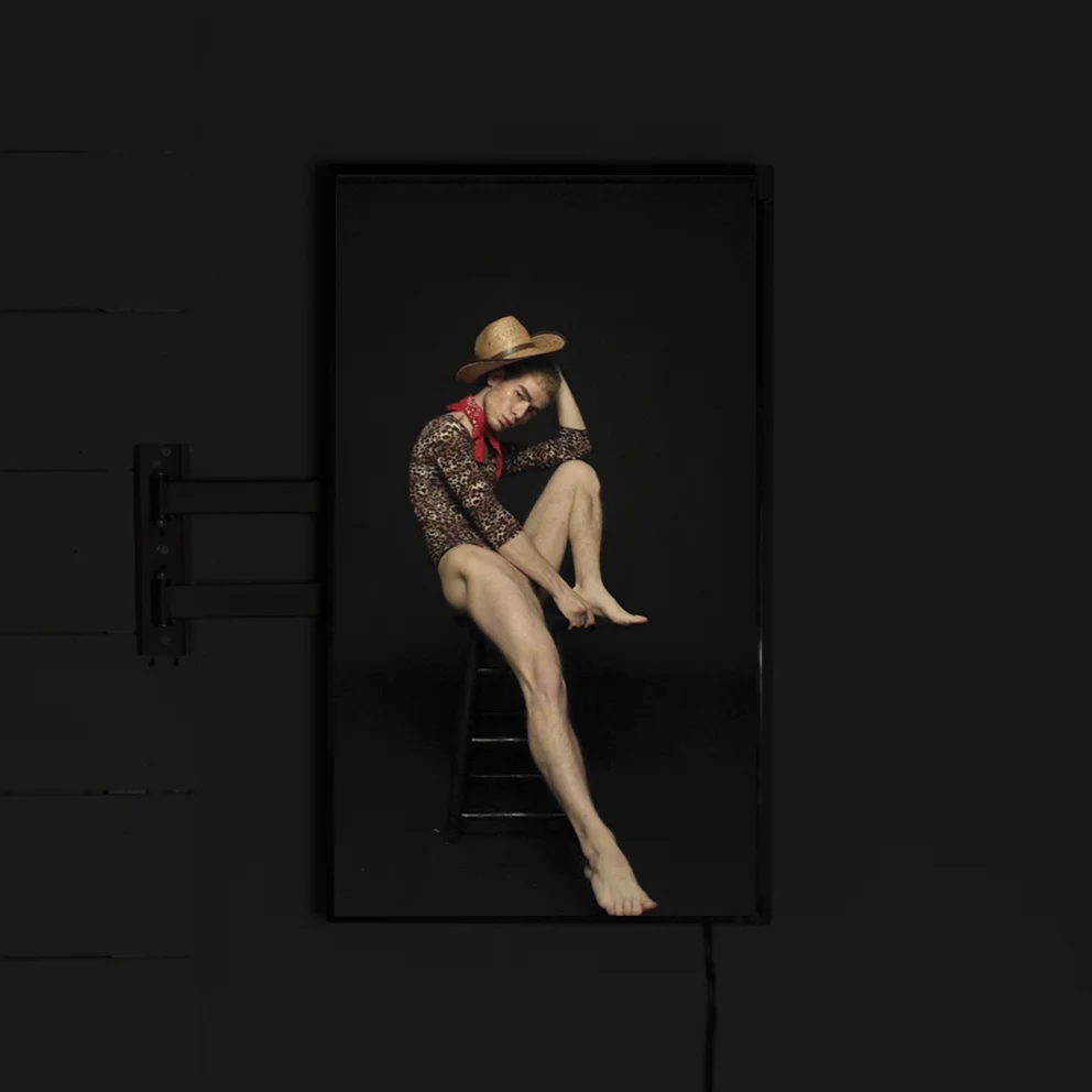 2_square.jpg