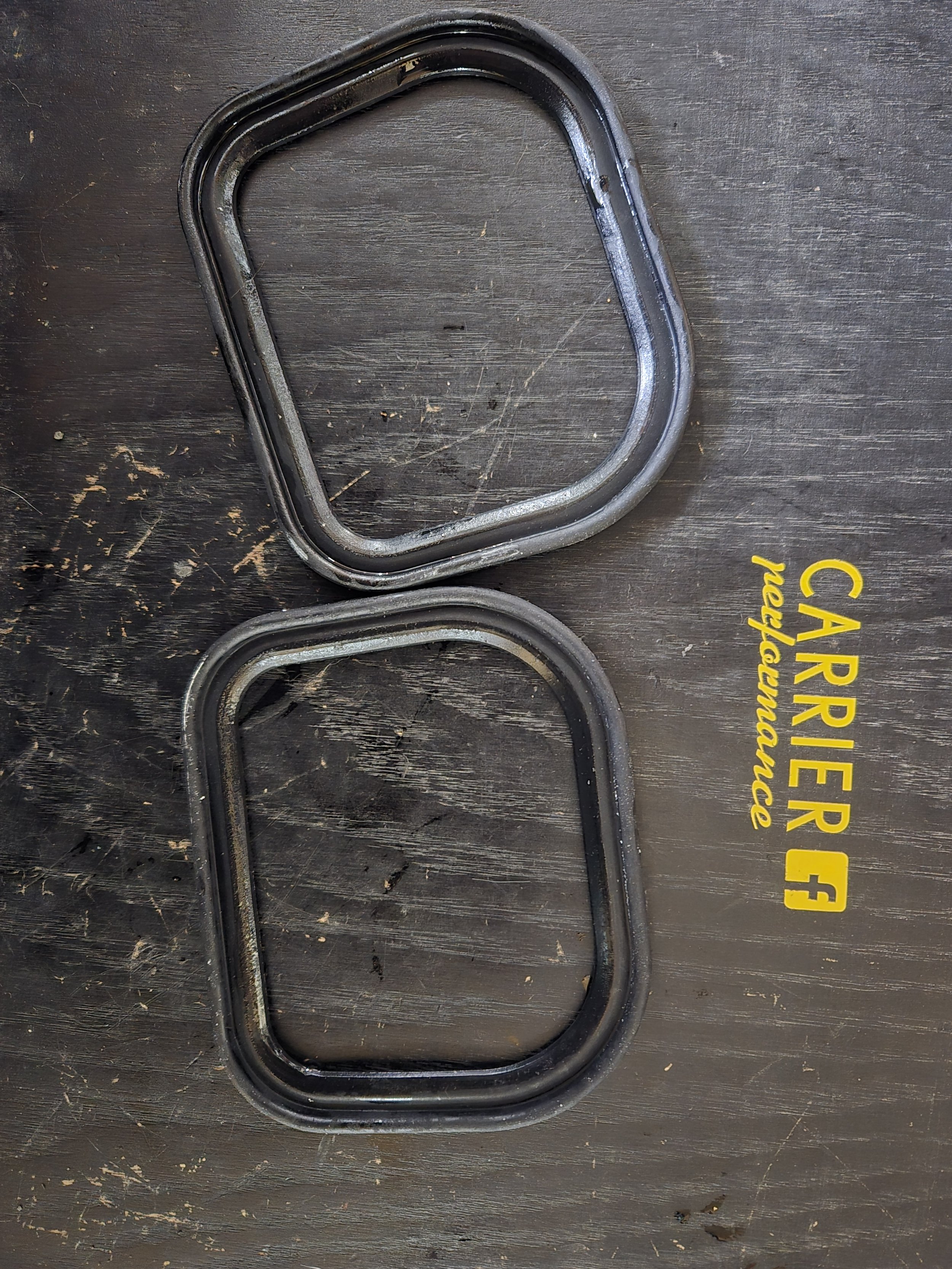 2 pcs predator 670 new Valve cover gasket