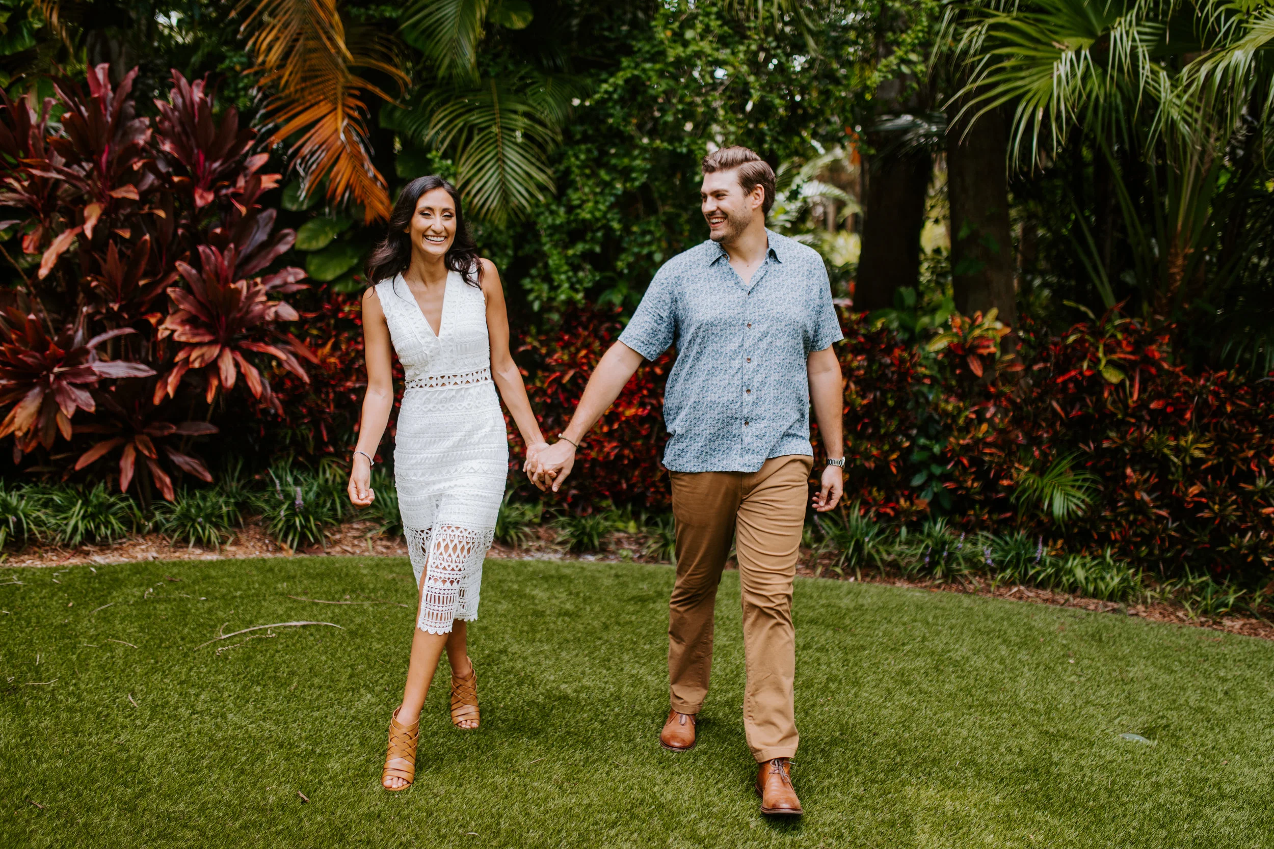 Sunken_Gardens-St_Pete-Allie_+_Eric-Engagement-Native_Expressions-57.jpg