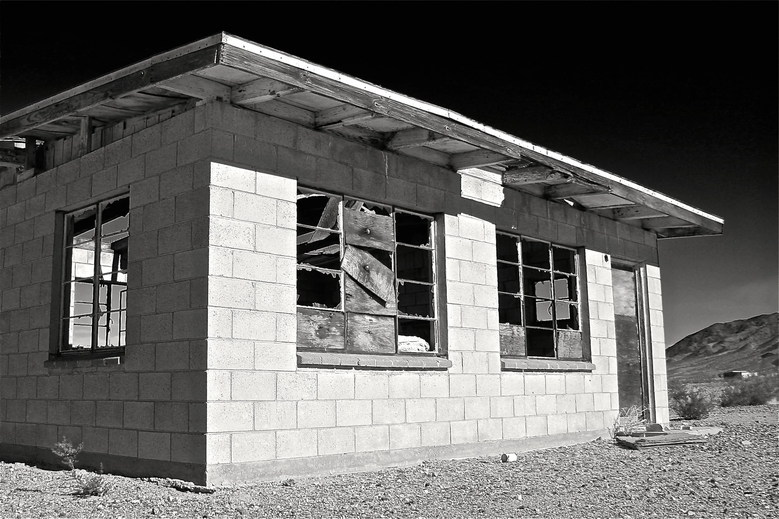 abandoned-homestead-cabin.jpg