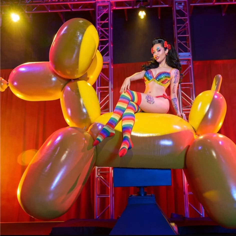 #104 Burlesque Clownery w/ Kiki Maroon