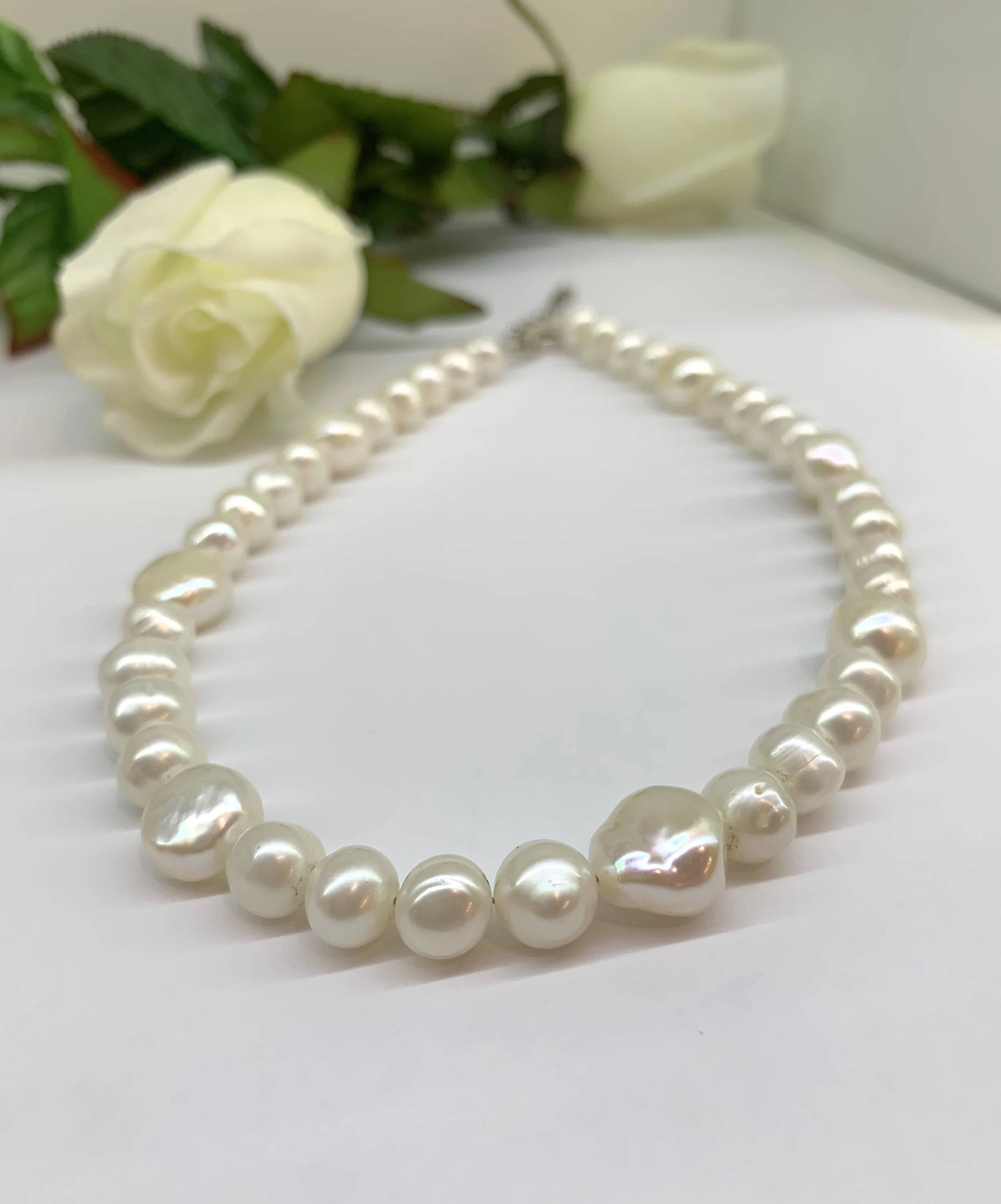 Silver Moonlight Necklace with Freshwater Pearl