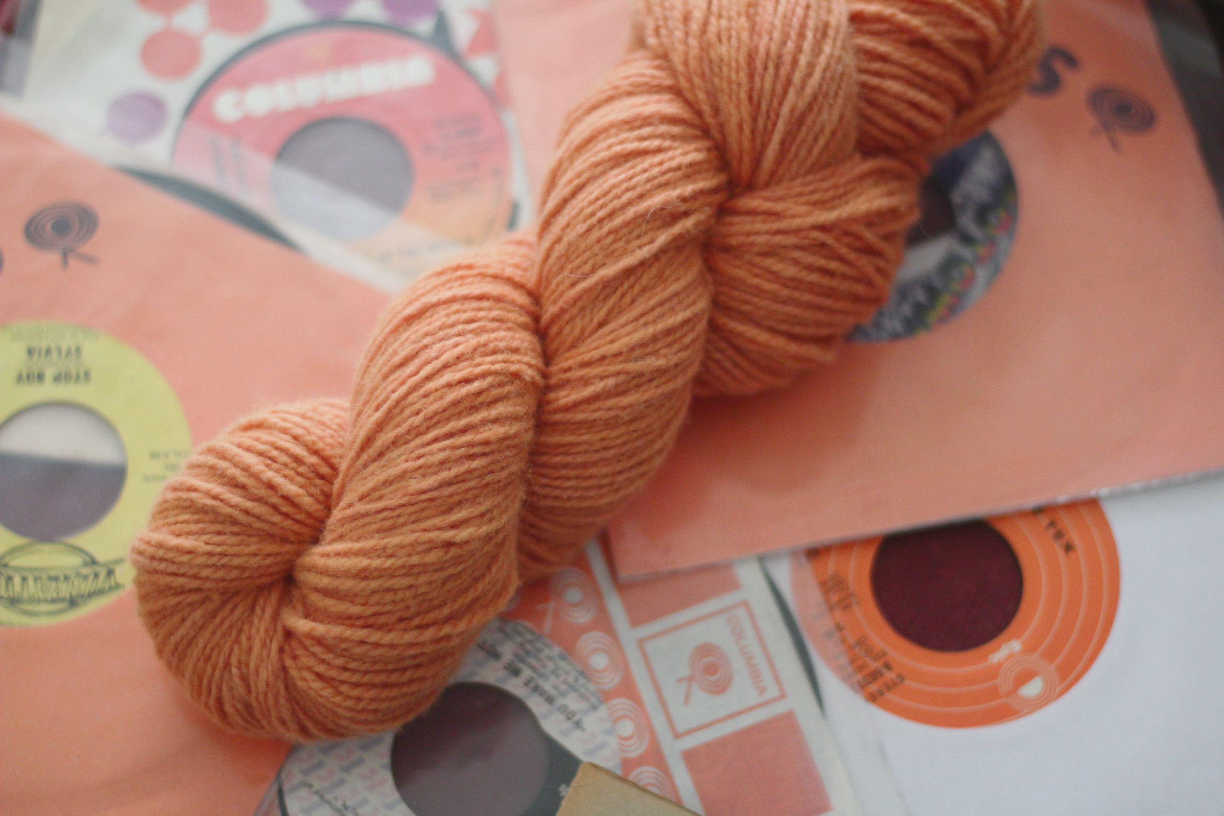 Orange betteraves (et une couple de 45 tours disco !)
