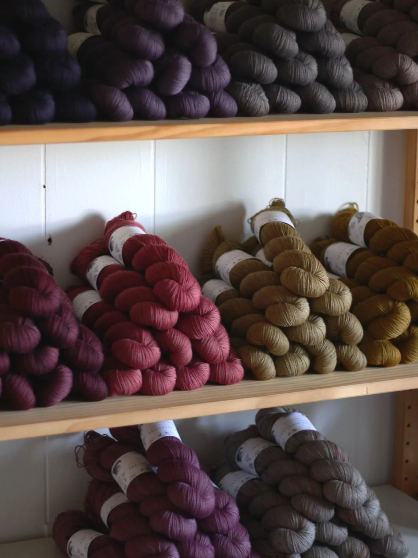 Naturally dyed Yak Sock on its way to @starlightknittingsociety 🍂