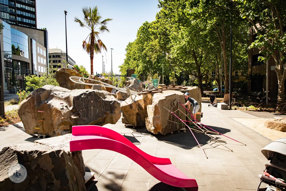 boulder risk-play park