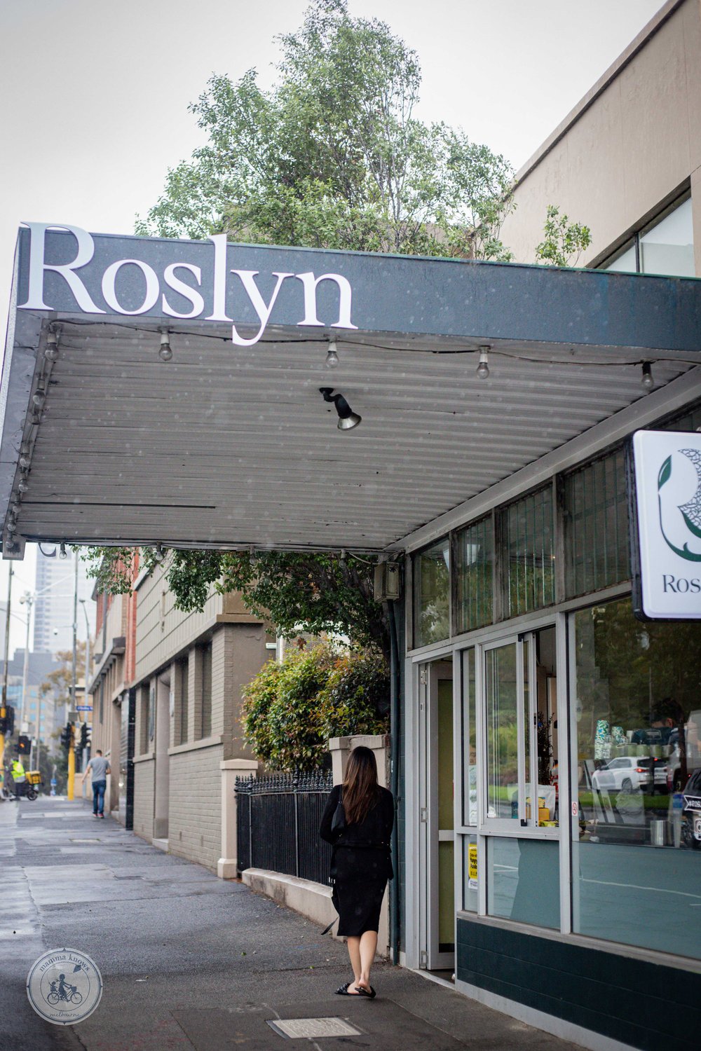 roslyn cafe, king st, melbourne - copyright mamma knows melbourne 2023-16.jpg