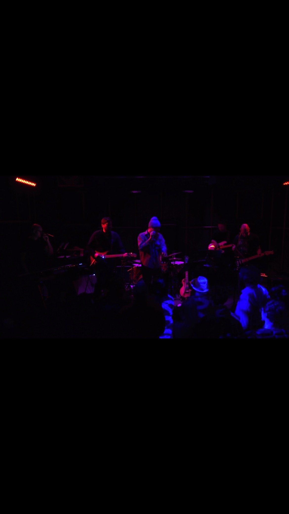 Tomorrow! We’ve got a new show announcement for you 👀
For now, here’s another clip from our wonderful sold out show at @pressroomnh last month 📻