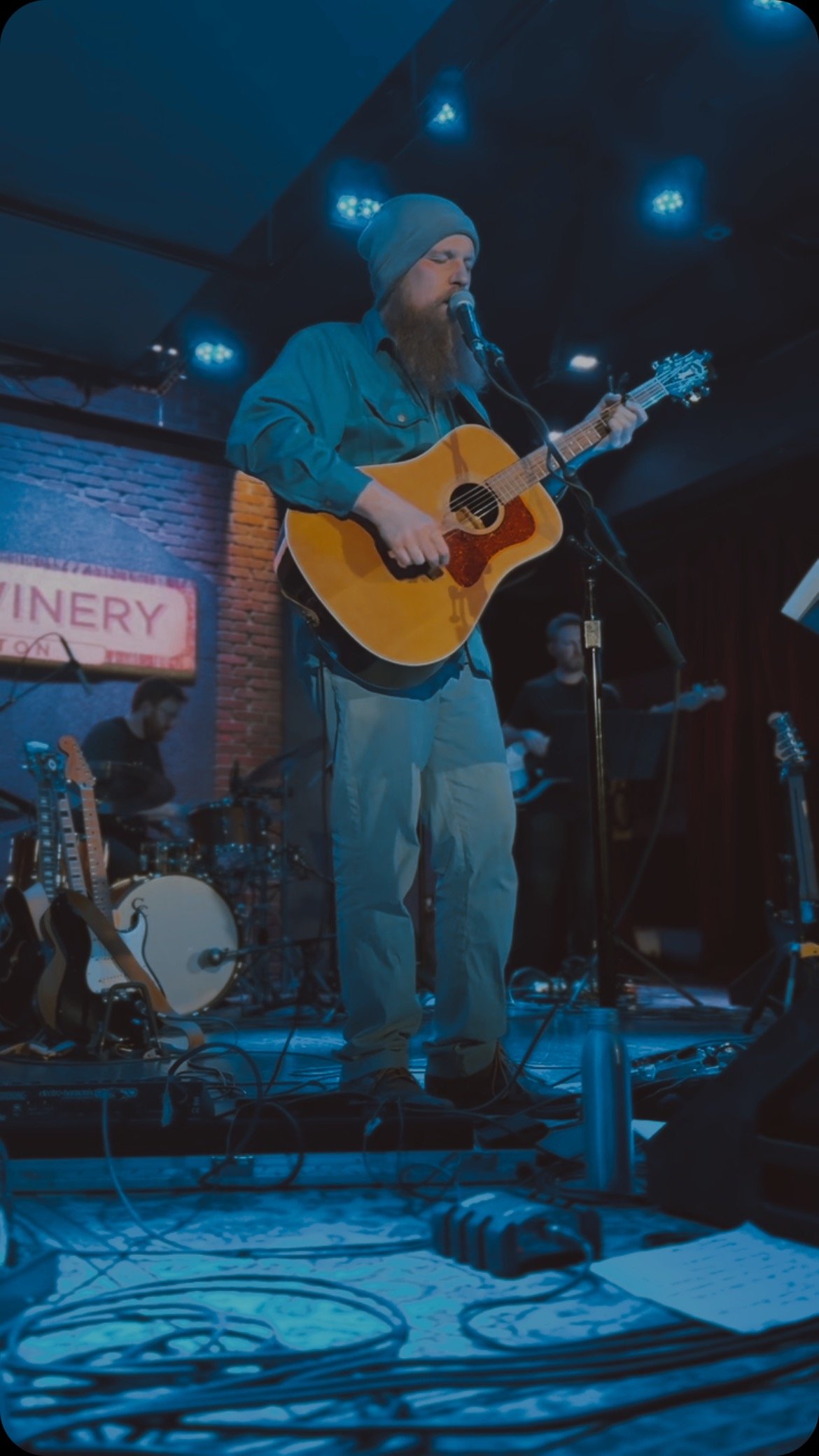Thank you to everyone who came out to @citywinerybos this weekend for our Boston debut πͺ
We have a few new shows on the horizon, keep your eyes peeled for an announcement this week π
π₯: @jacobwolk