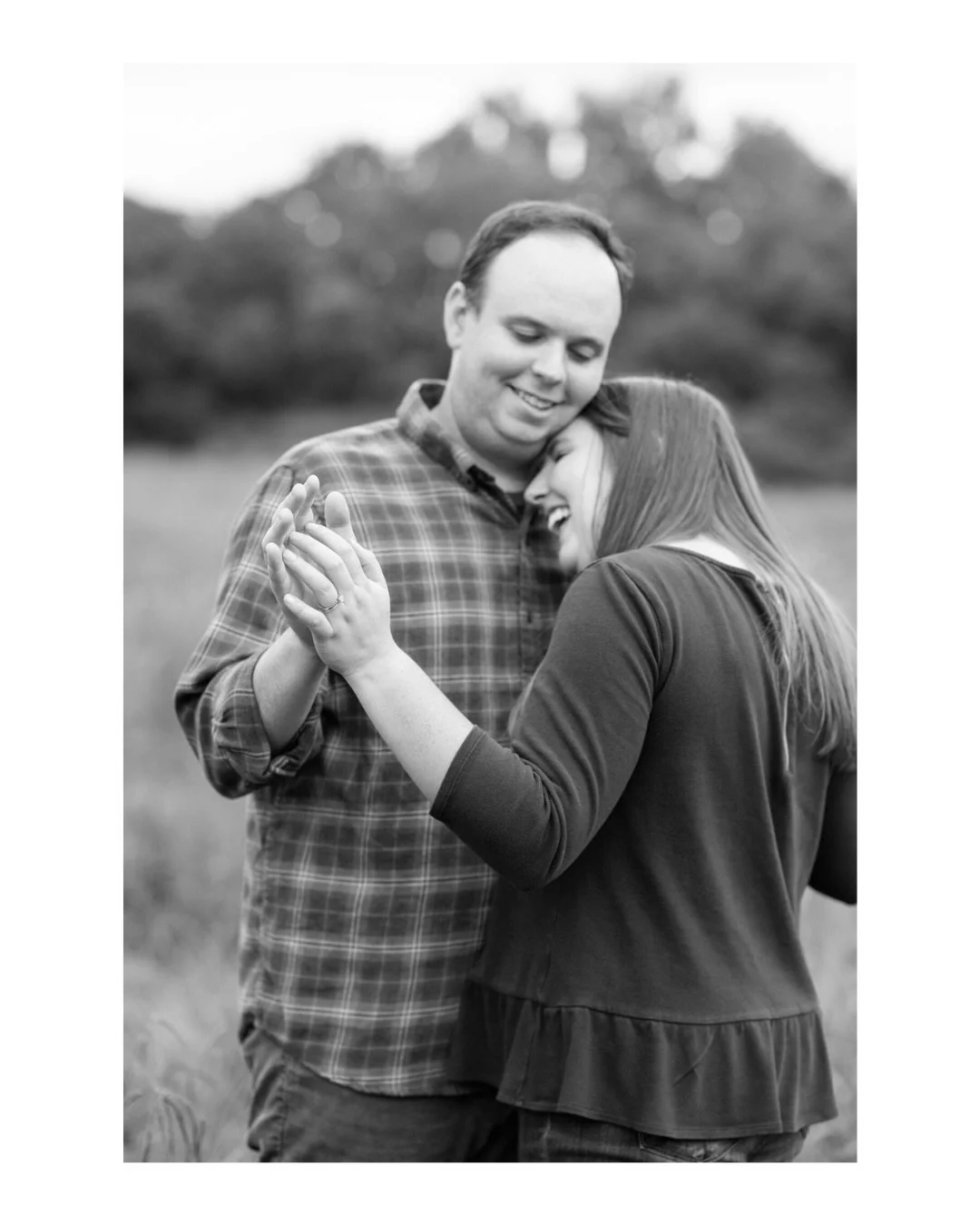 I promise you that you don&rsquo;t want to miss out on an engagement session with your photographer if possible. It just allows for so much more familiarity on your wedding day! Plus who doesn&rsquo;t want extra pictures of you two together!