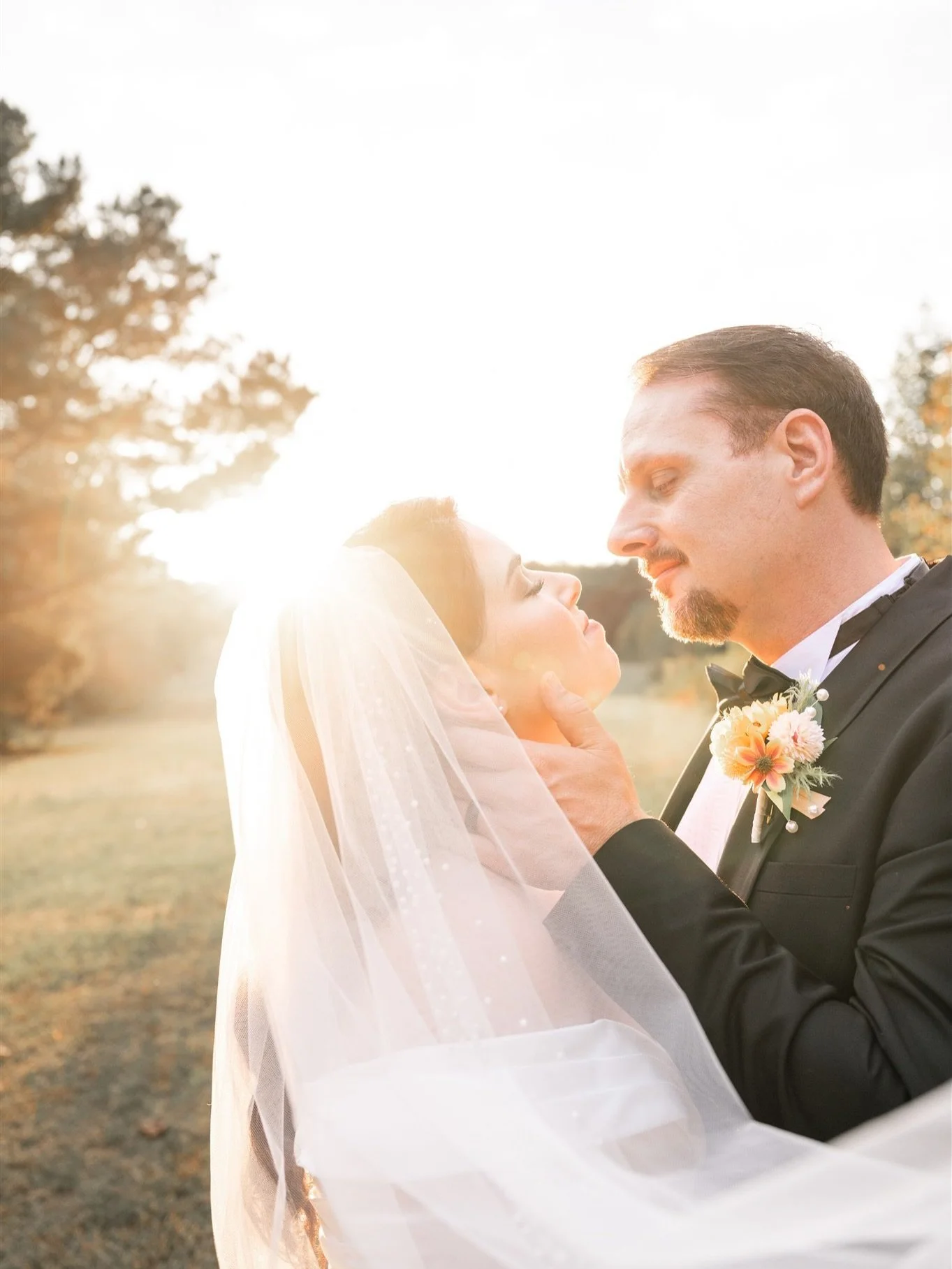 Heading out for a wedding in just a bit! So pumped to finally meet Natalie + Aaron in person, celebrate them with their closest family and friends at @stonehavenweddings, and enjoy the sunshine! 

Also, sent this gorgeous wedding gallery out earlier 