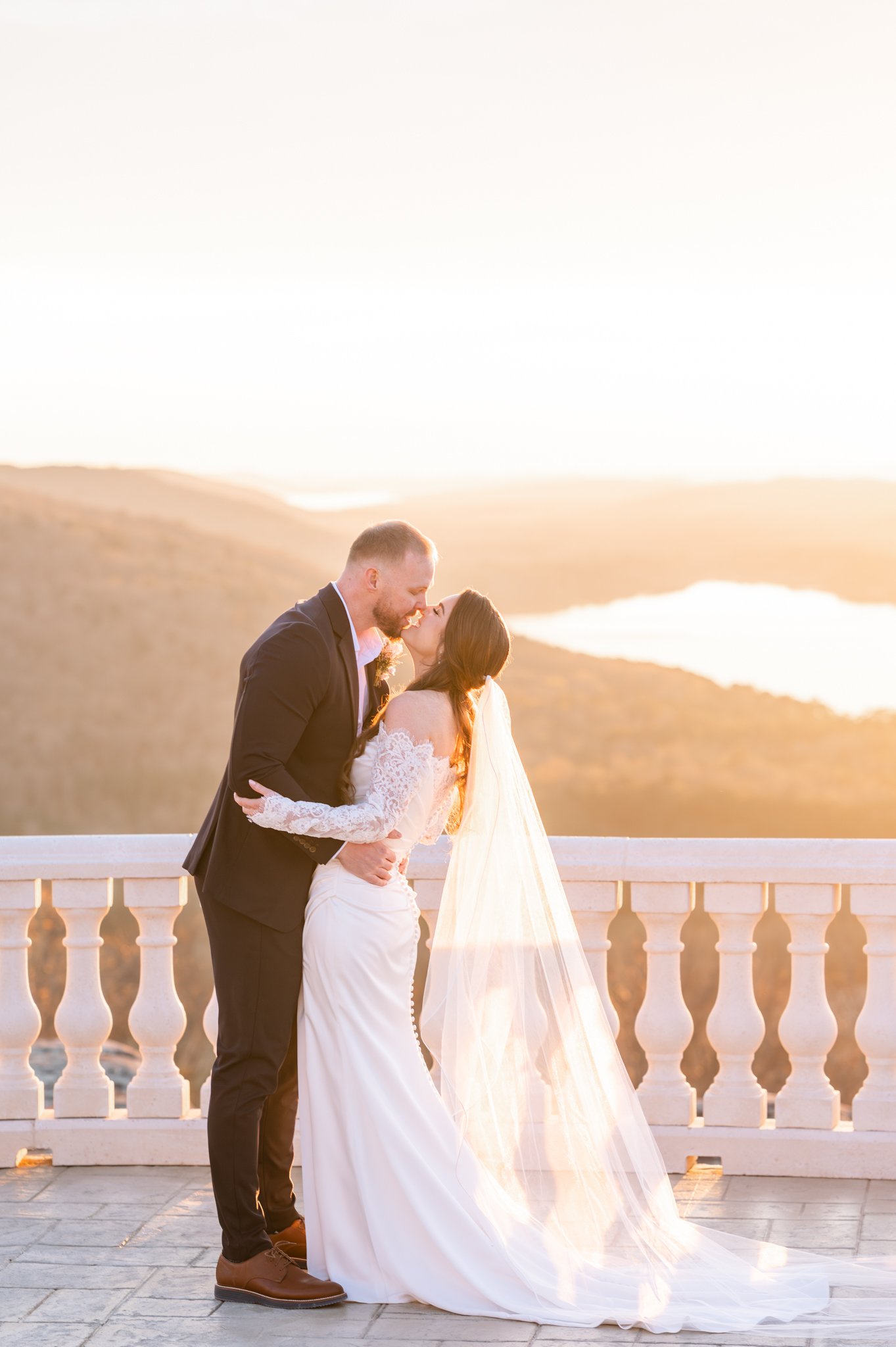 SavannahDeanPhotography_Wedding_Natalie+Aaron_Stonehaven Venue_Section,AL_Fall-43.jpeg