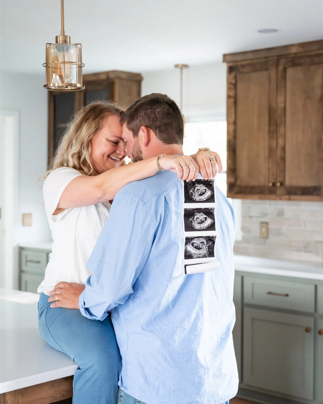 Spending the day with these soon-to-be parents for their official maternity session! You know I love these two&hellip; well, three 🤍
