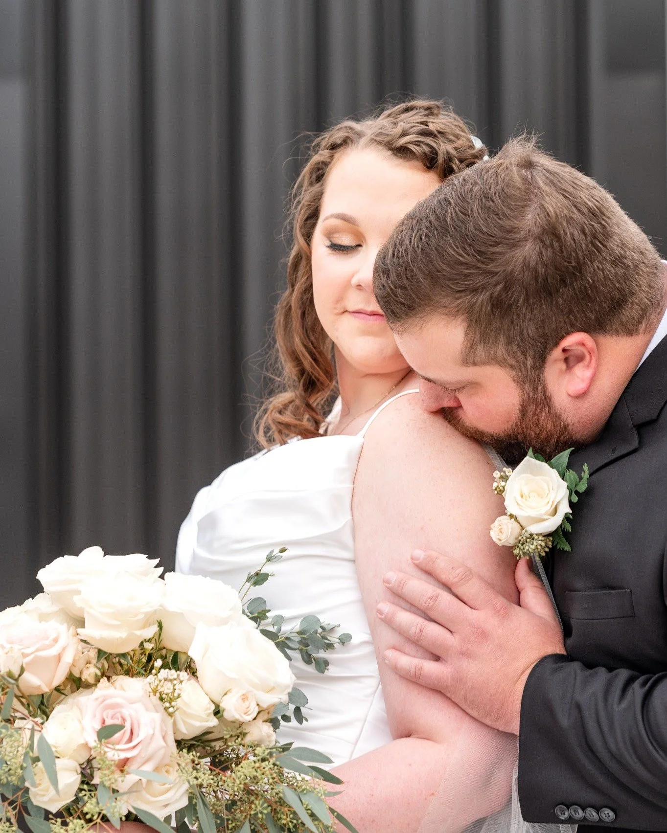 When clients become more than clients 🤍 Getting to see these two and their family over the holidays was such a joy