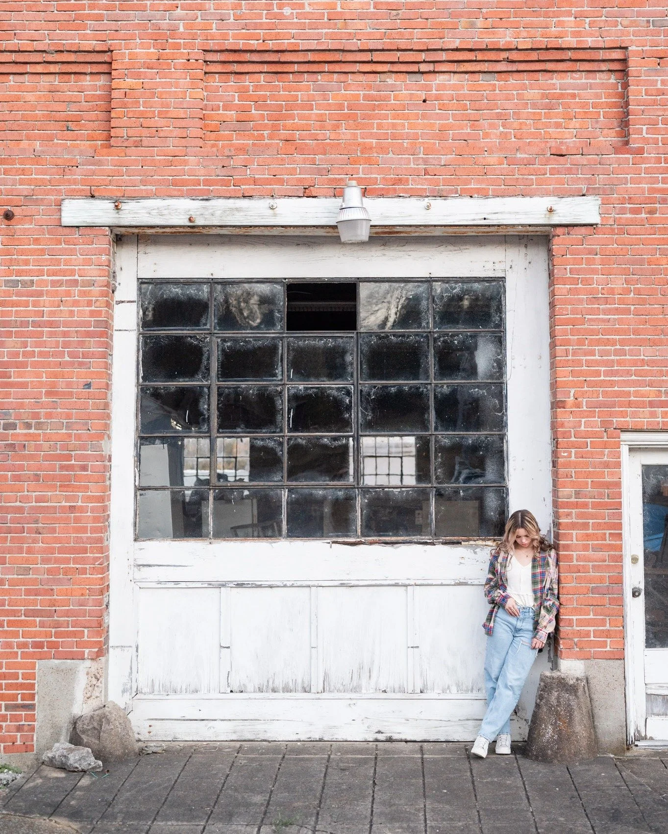 Only a few weeks left to get those spring 2026 senior sessions in before grad cards need to go out!