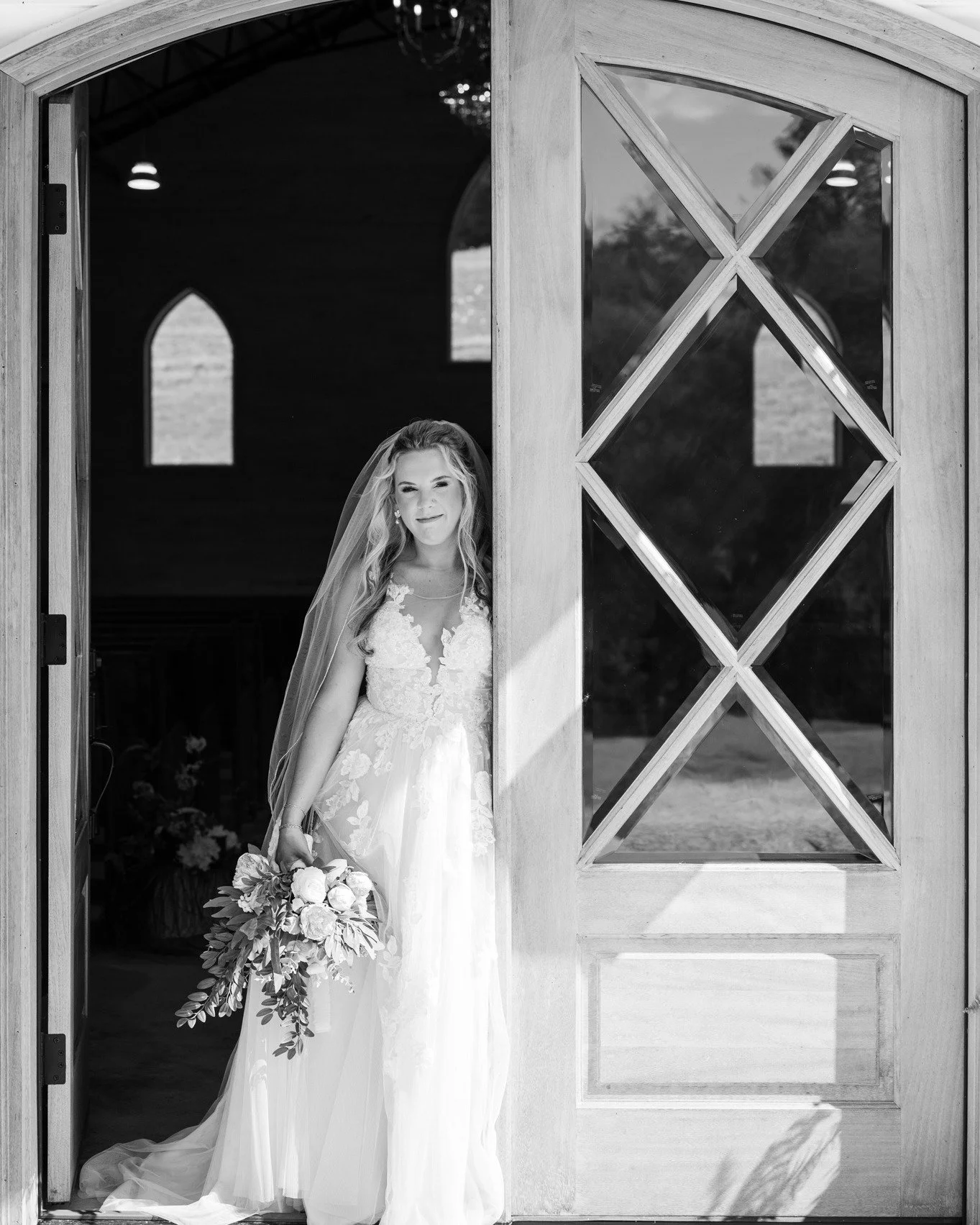 I can&rsquo;t even put into words how much I adore the doors at Mockingbird Manor. They&rsquo;re absolutely stunning&hellip; and this bride is even more so!