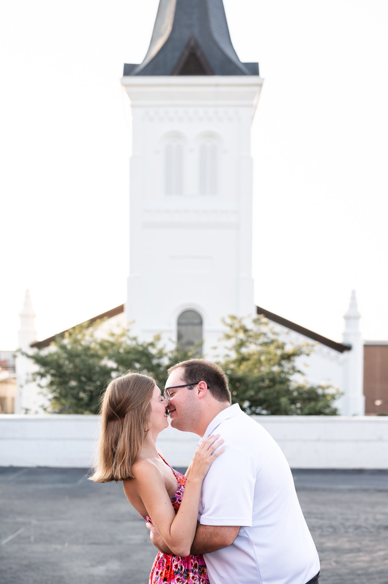 Engagement sessions are truly the best way to set the stage for a smooth wedding day. They give us time to connect, help you feel comfortable in front of the camera, and make space for a little fun along the way. Honestly, they&rsquo;re absolutely in