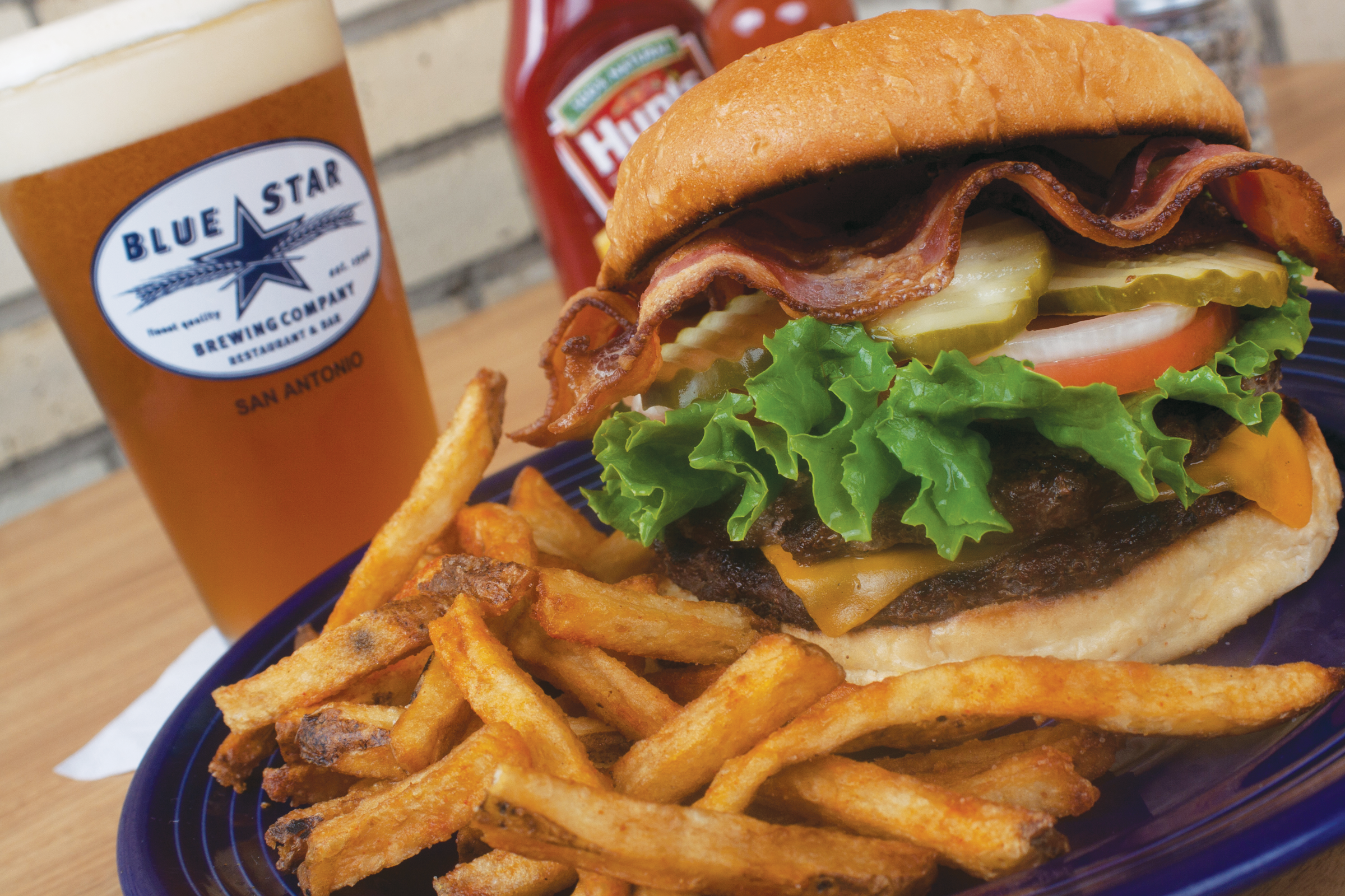 Menu_CheddarBaconBurger_Clipped.png