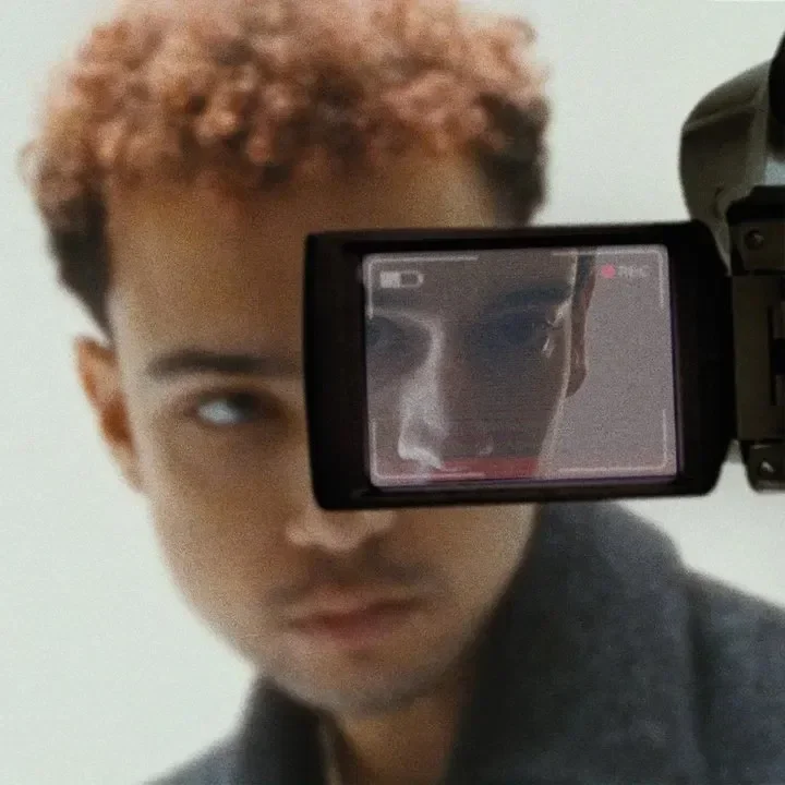 Lurker: Alex Russell's Unsettling Stalker Story Wanders Aimlessly