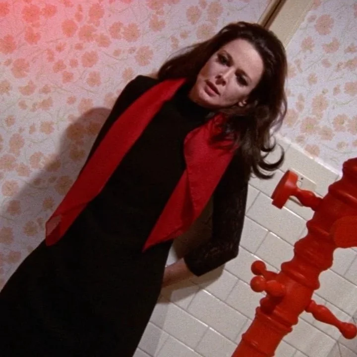 In the Folds of the Flesh Review