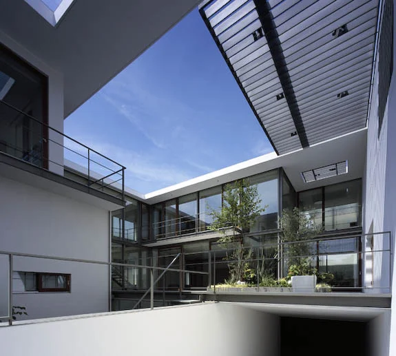 M_HOUSE_2.jpg