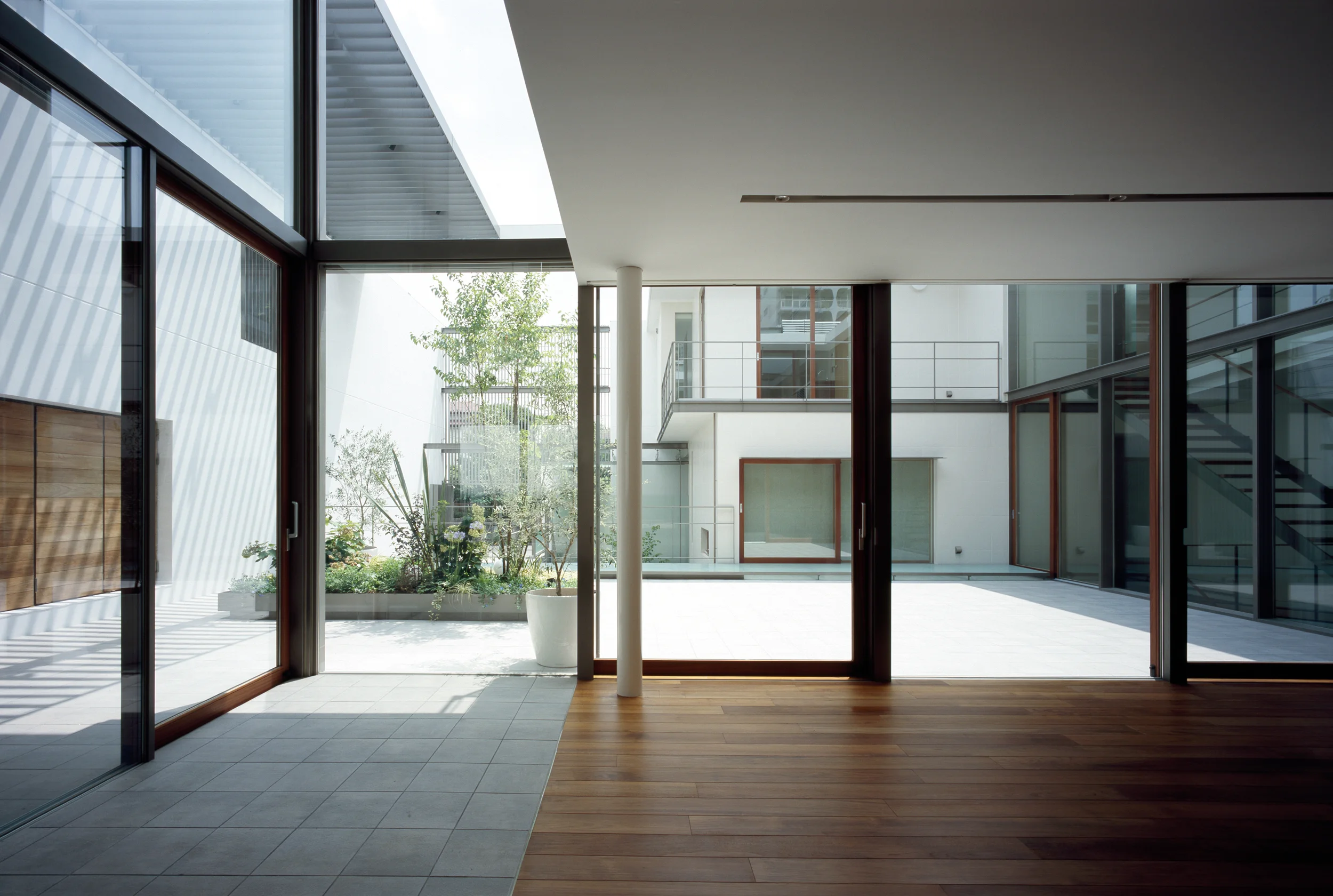 M_HOUSE_4.jpg