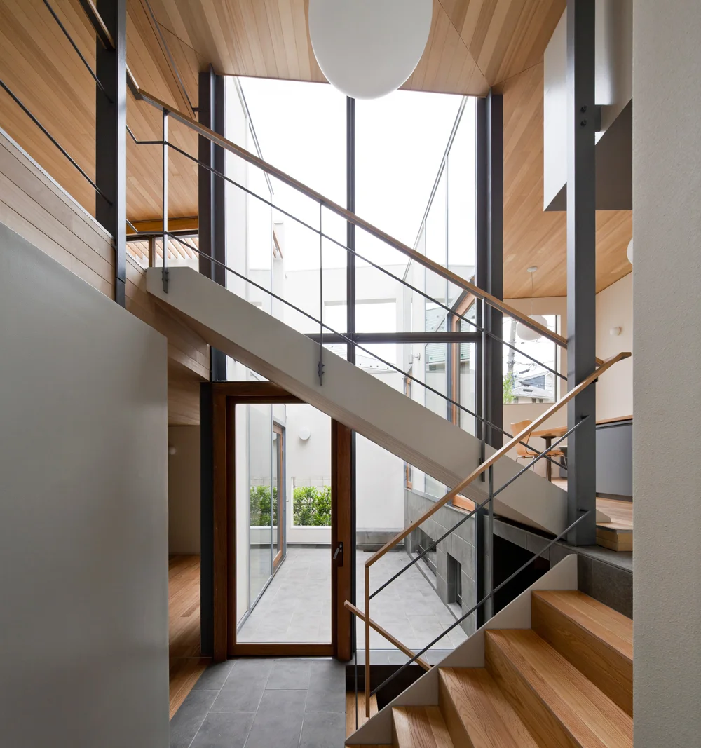 ymhouse_p_2_1.jpg