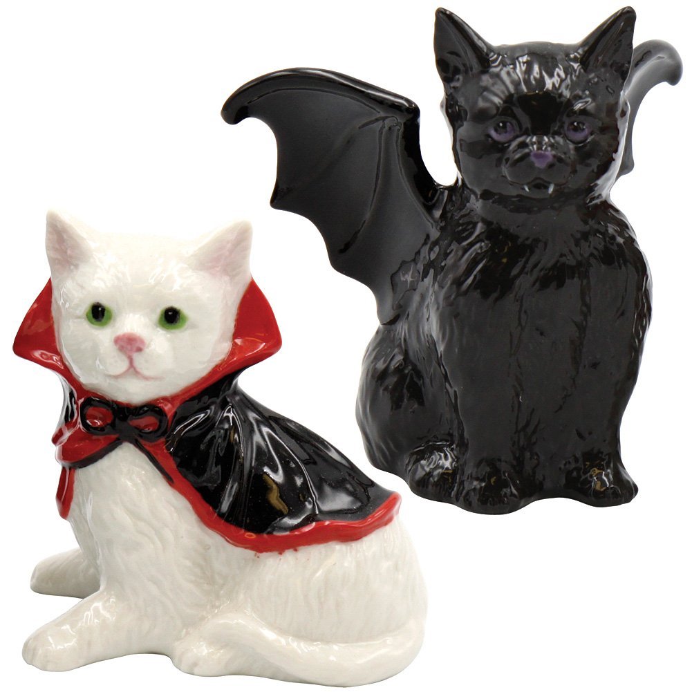 Vampire cats salt and pepper shakers