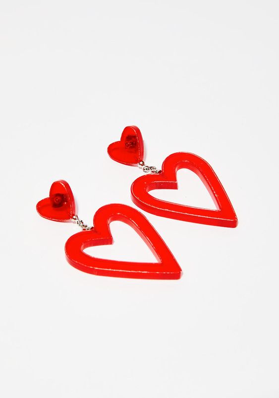 I SEE HEARTS DROP EARRINGS