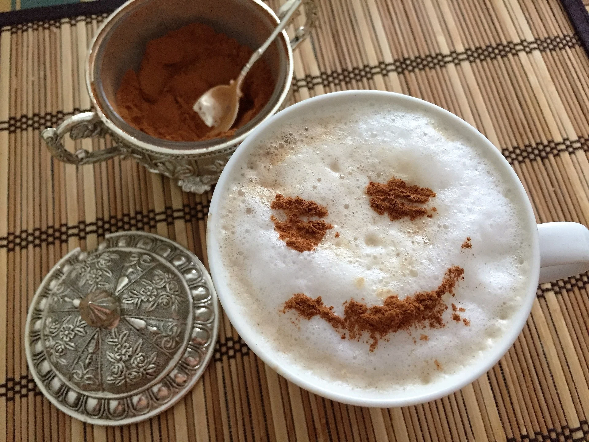 coffee-2408201_1920.jpg