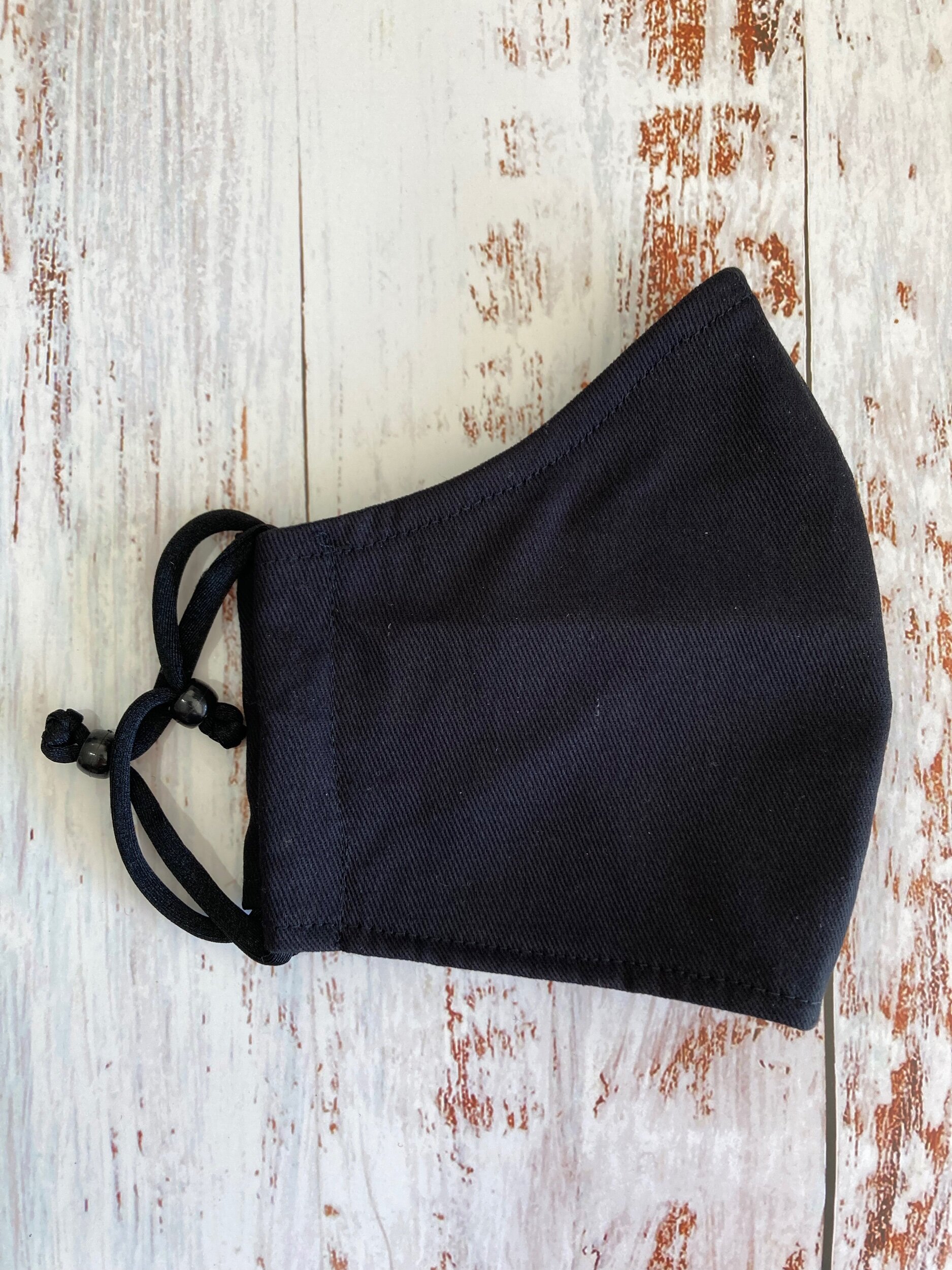 Black Fitted Face Mask