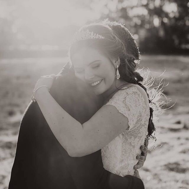 My beautiful bride Jemimah💕💕
Beautiful moment 📸
Hair by yours truly! 
#repost.
.
@hair_styles_by_j_bendigo
@mcbish_adventures 📷@whitesandwoods.
.

#hair #beyondtheponytail #bride #wedding #bridalhair #ootd #modernhair #hairstyle #ulyanaaster 
#me